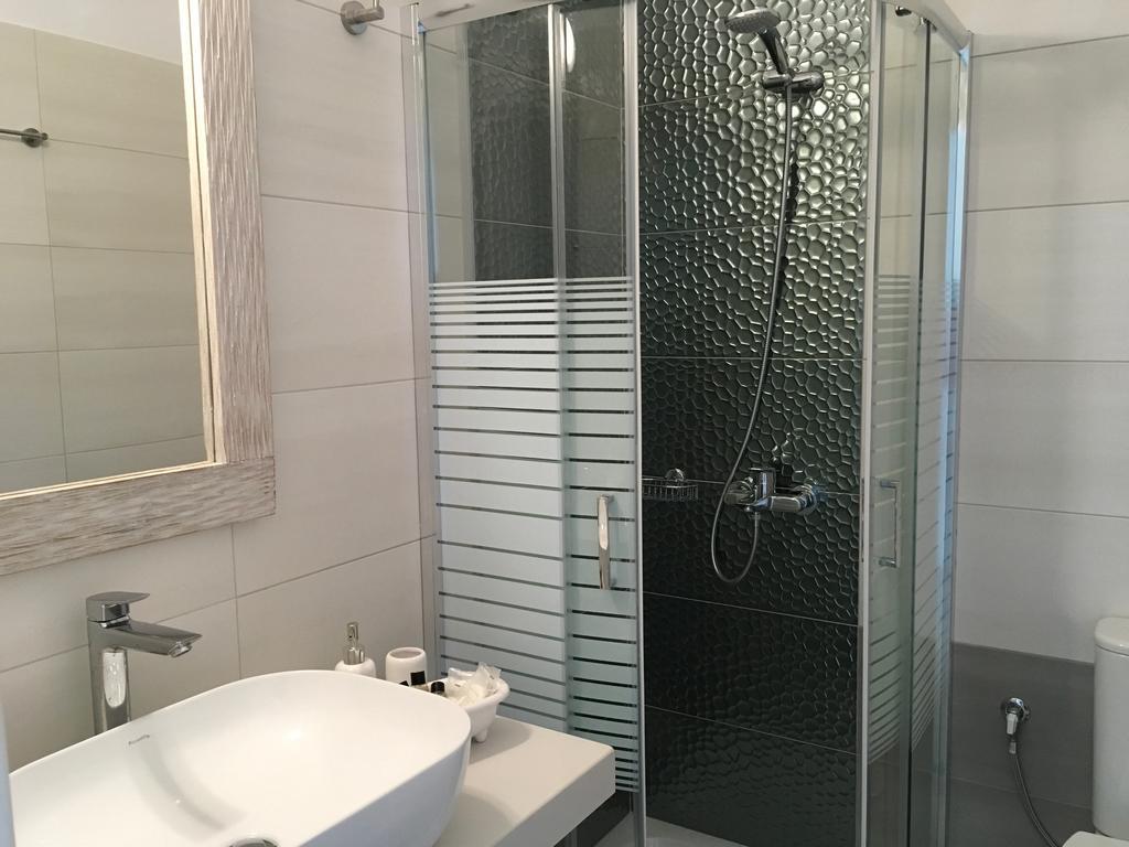 Eleftheria Luxury Suites Mykonos Town Bagian luar foto